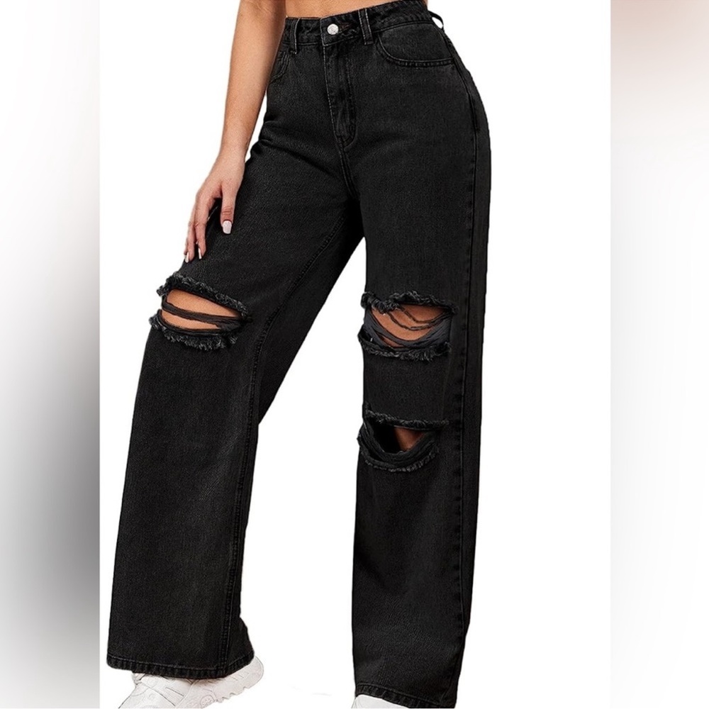 ❤️ SHEIN | Black Distressed Jeans